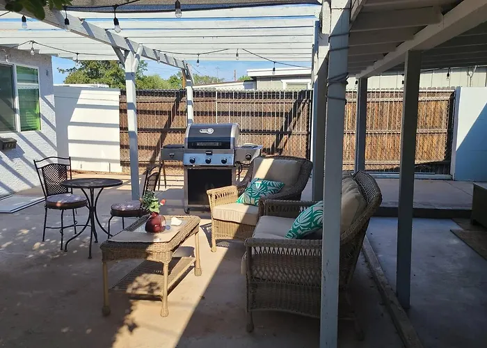 3br/2ba Cozy House In